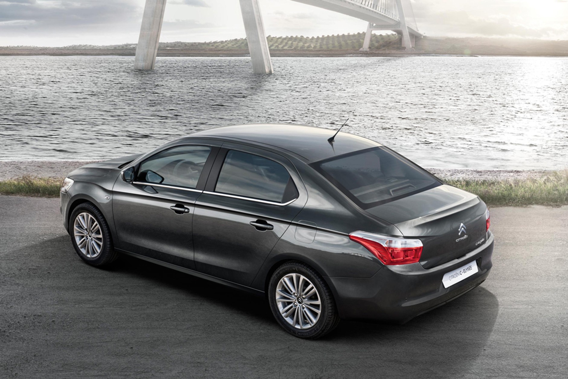 C-Elysse: kompaktowy sedan od Citroena