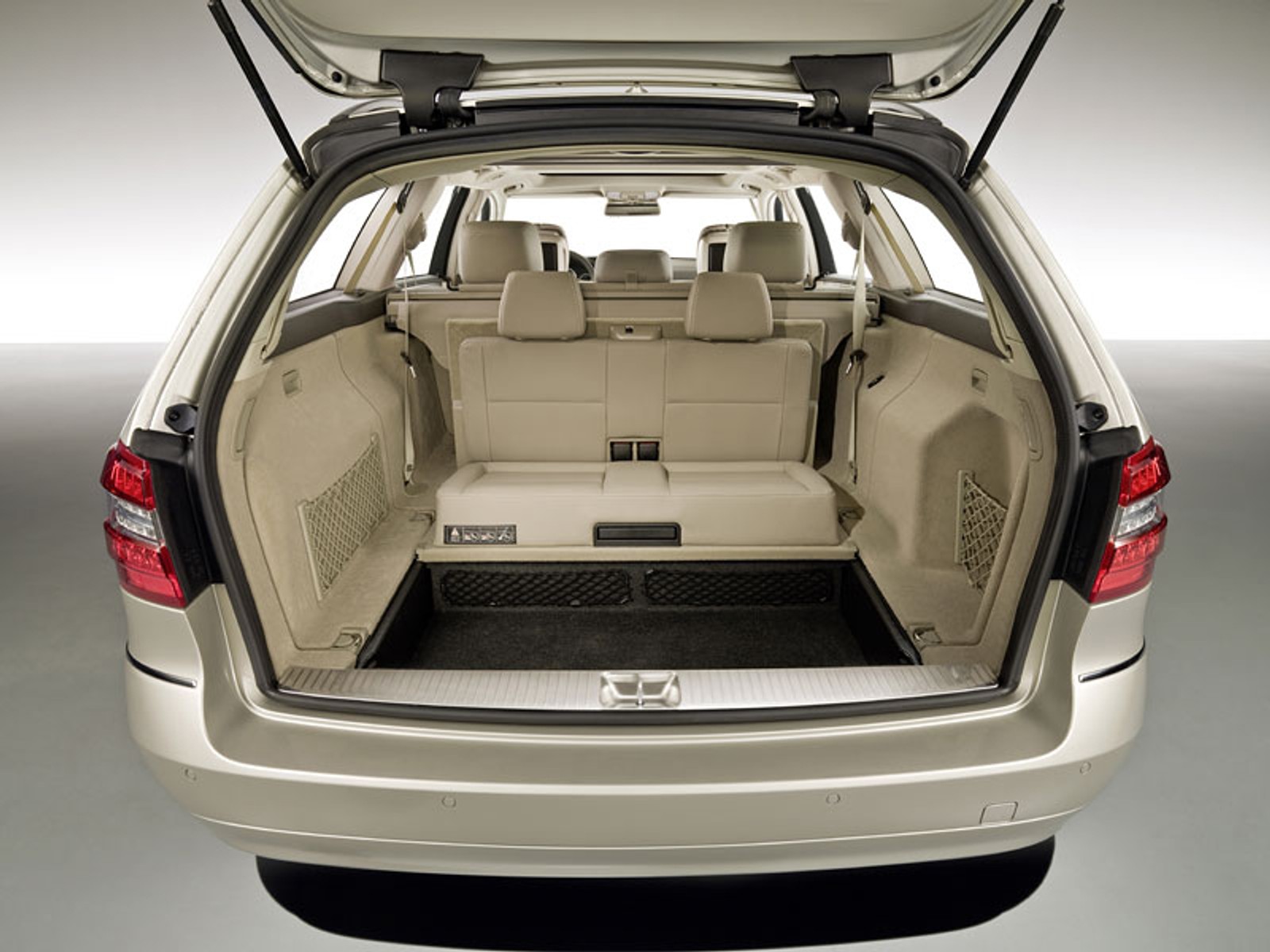 Mercedes-Benz: Klasa E kombi dostępna już w ofercie w Polsce! (ceny)