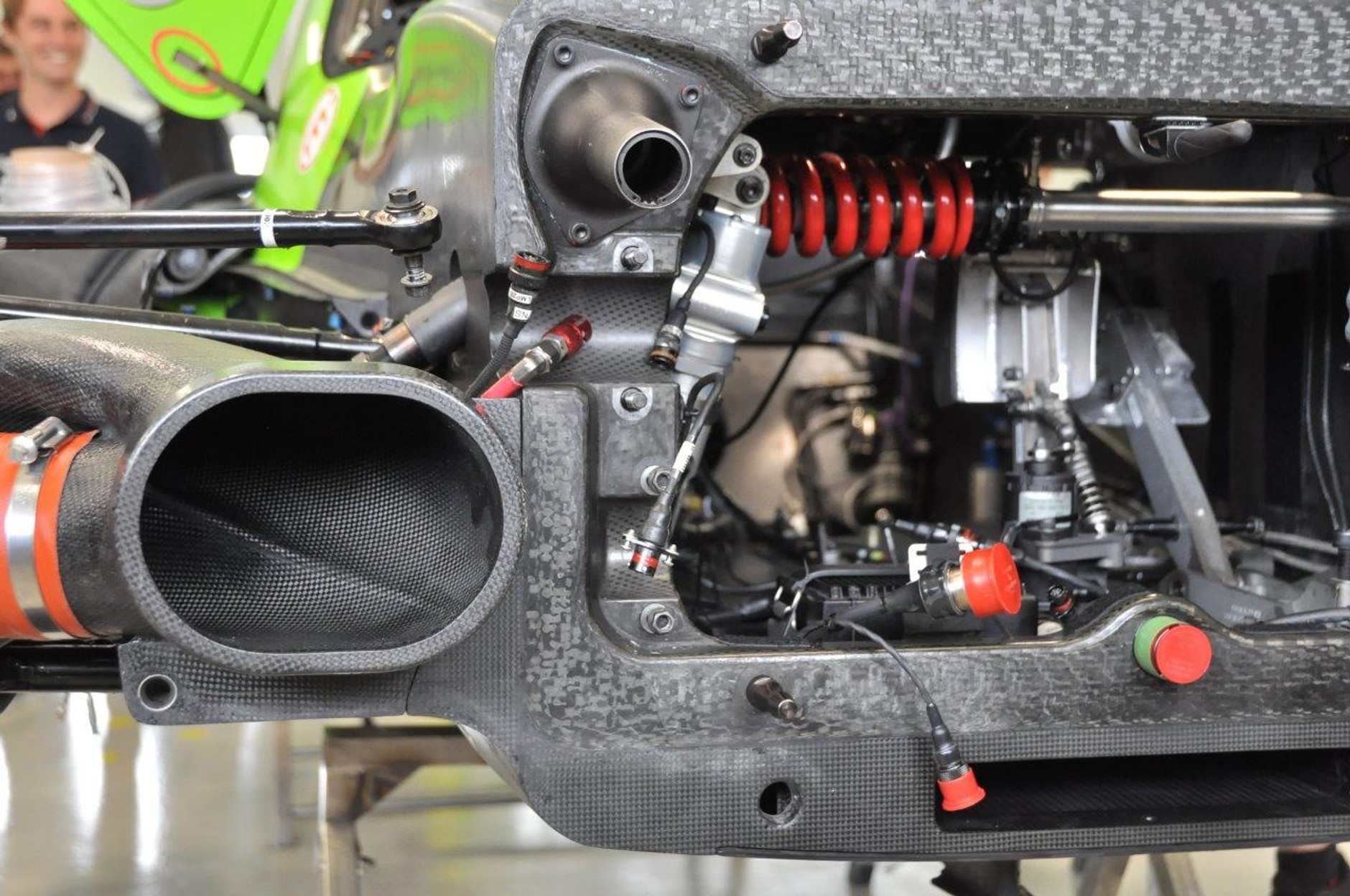 Elementy z lekkich materiałów