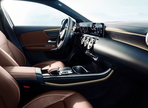 Nowy Mercedes Klasy A – zajrzyj do środka
