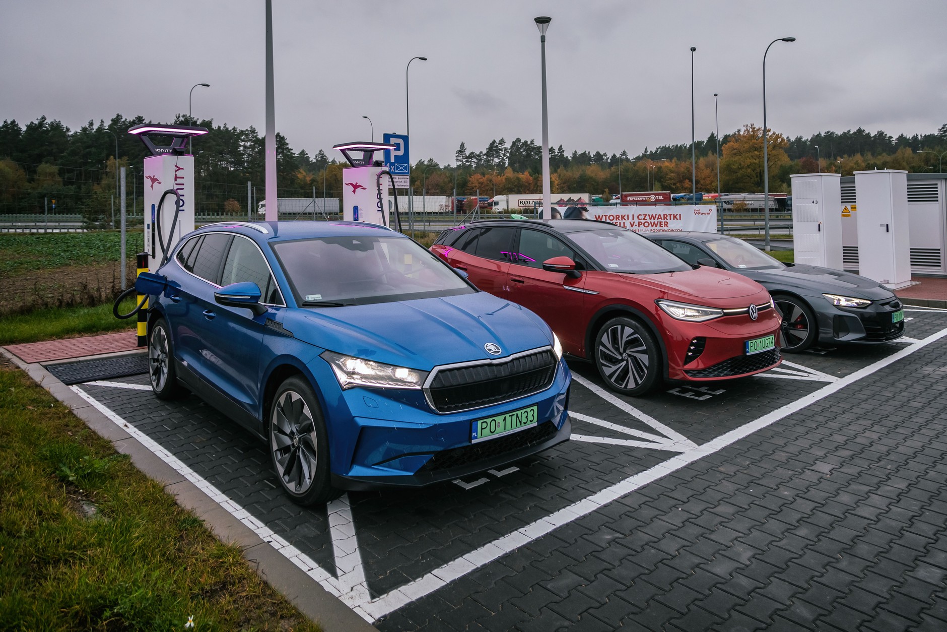 Way to zero -wejdź na farmę wiatrową z Volkswagenem