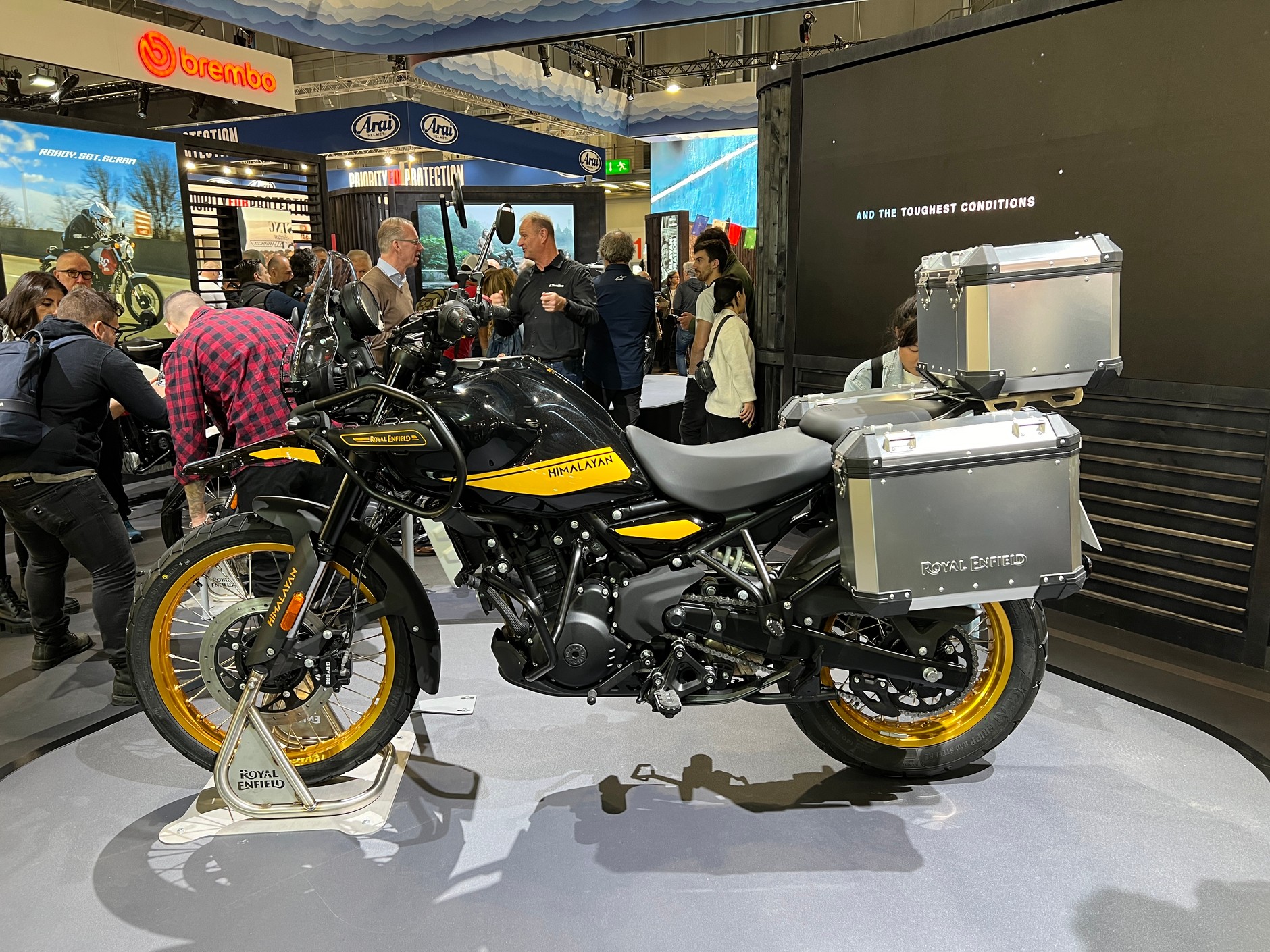 Wystawa motocyklowa EICMA 23