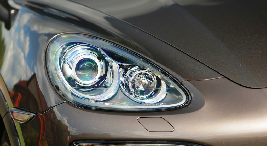 Reflektory Porsche służą do...