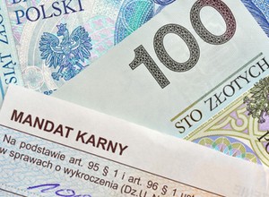 Najdziwniejsze przepisy w polskim prawie drogowym, czyli za to też, kierowco, można dostać mandat