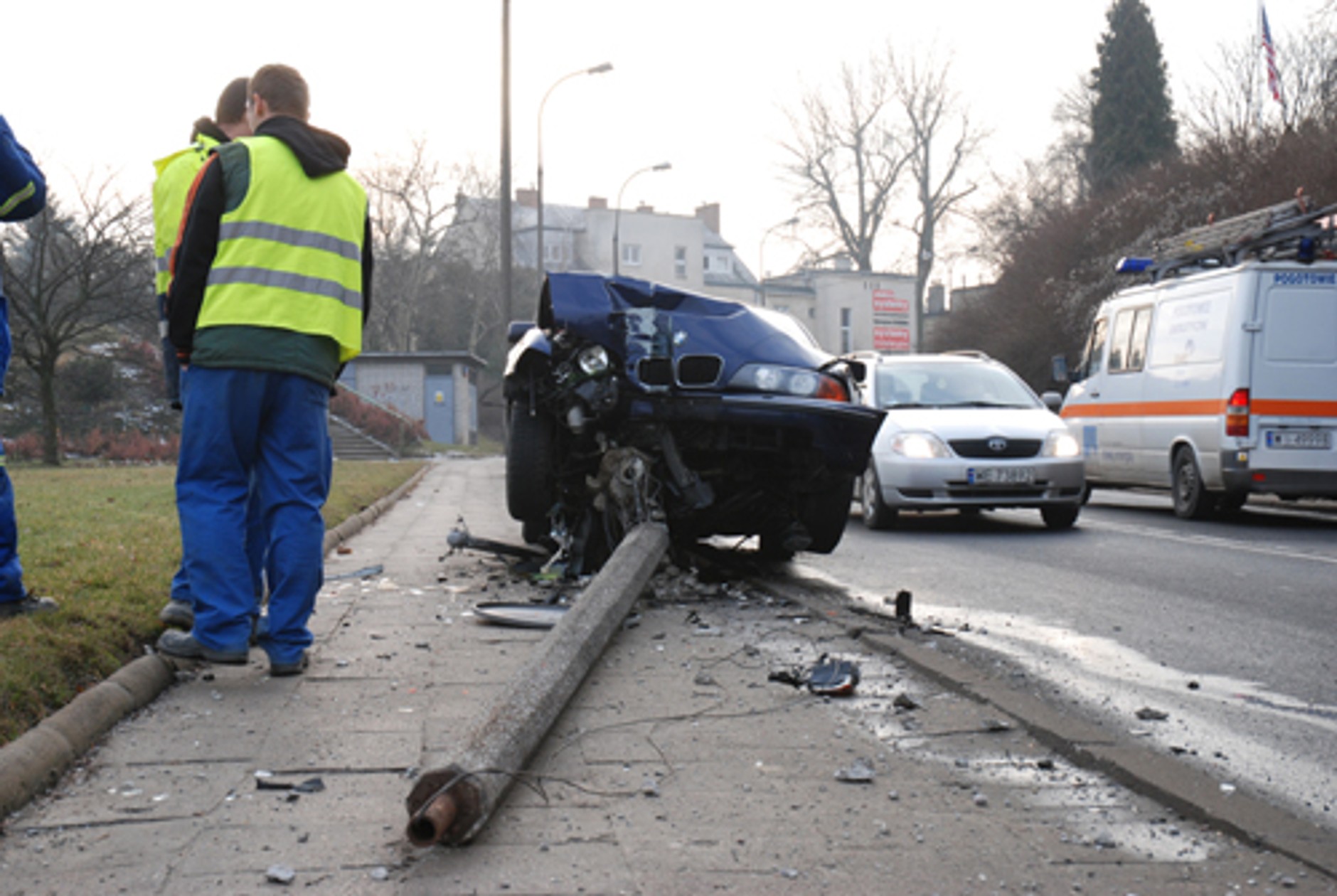 Polisa na konflikt z prawem
