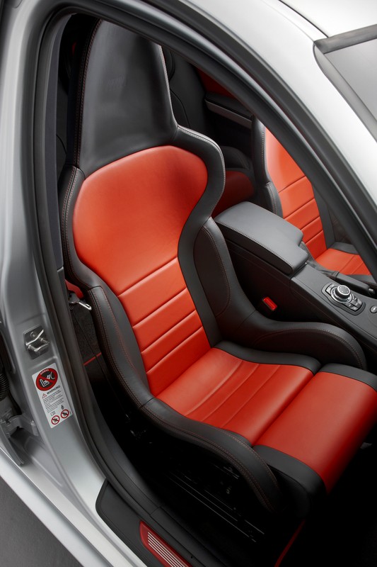 BMW M3 CRT Sedan - Lżejszy znaczy szybszy