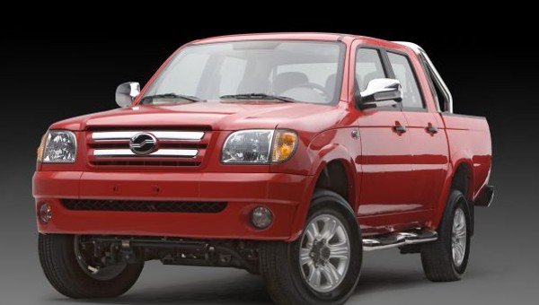 ZX Auto Grandtiger czy Tata Xenon - który lepszy?