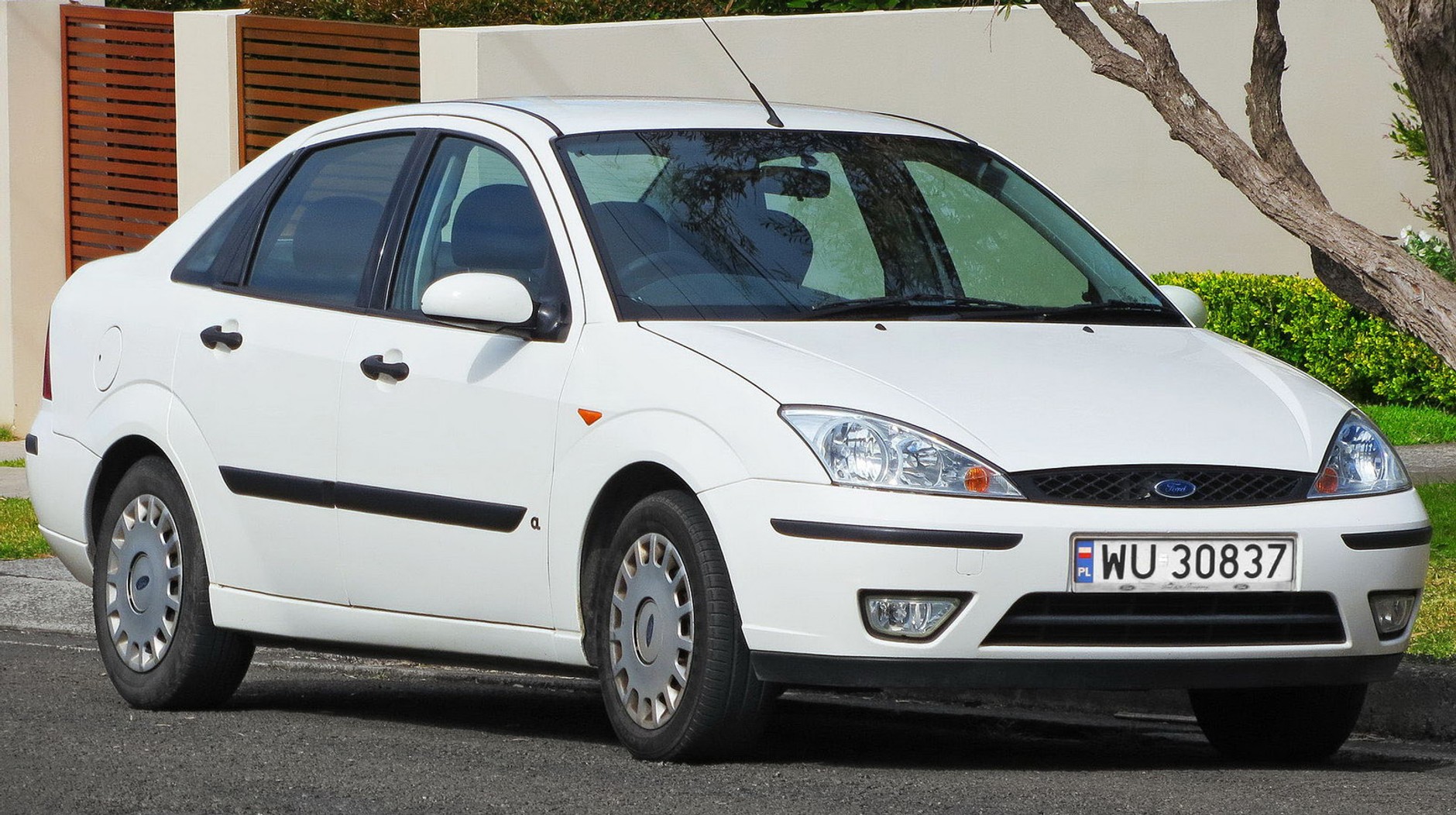Ford Focus 1.6 –
od 7300 zł