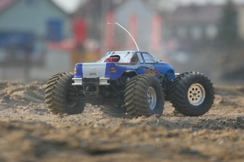 RC Thunder Tiger MTA-4 - Mały może...