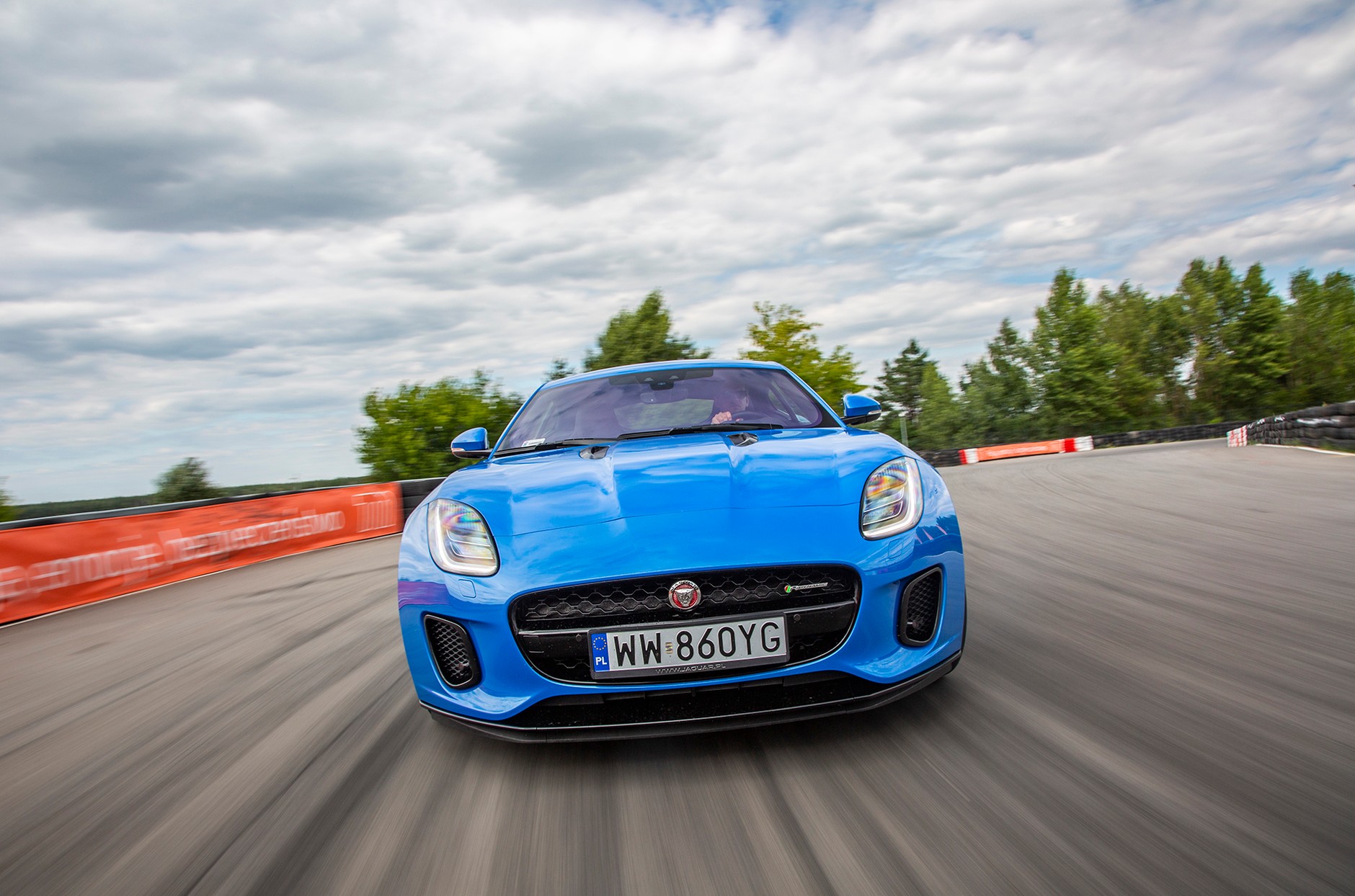 Jaguar F-Type P300 - skąd pomysł na taki silnik?