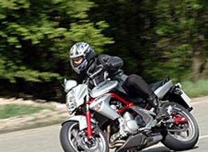 Kawasaki ER-6n - zwinne jak łasiczka