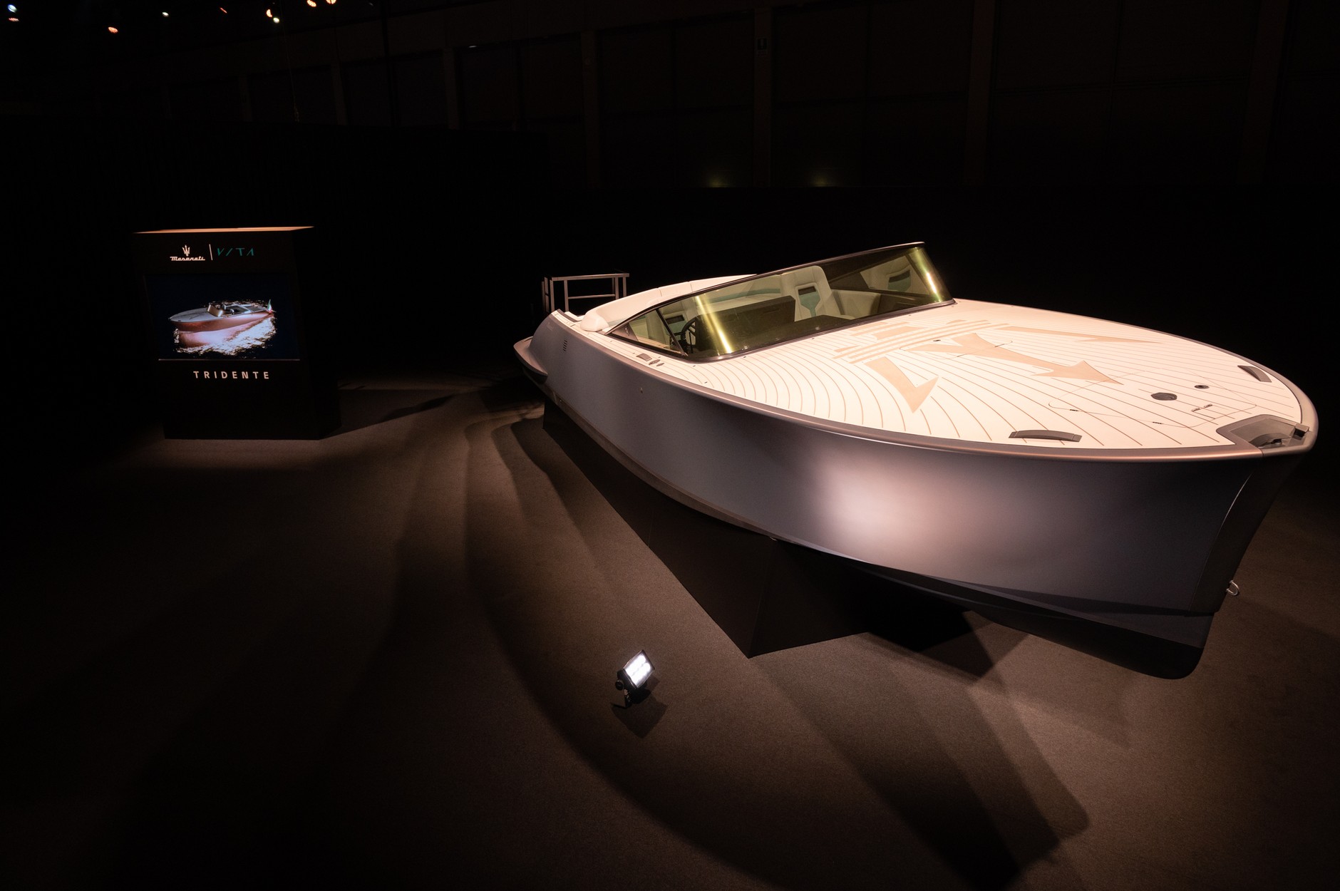Łódź Maserati Tridente