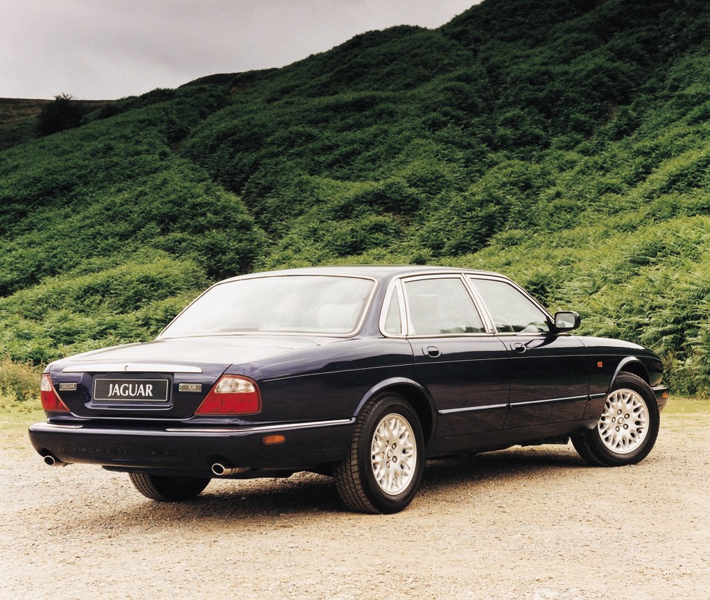 Jaguar XJ