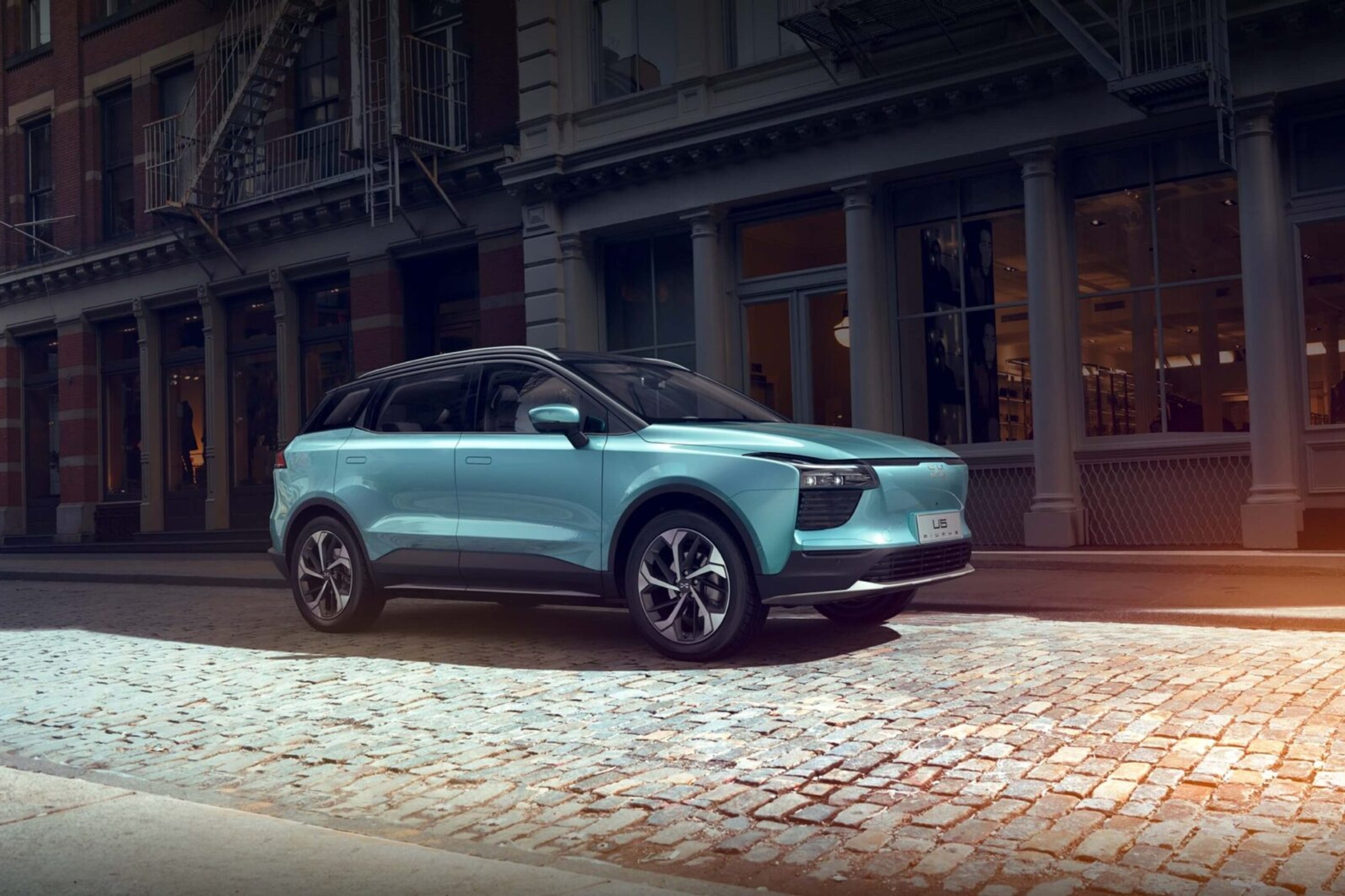 Kupił chińskiego SUV-a. Teraz radzi: "Trzymaj ręce z daleka od tych samochodów"