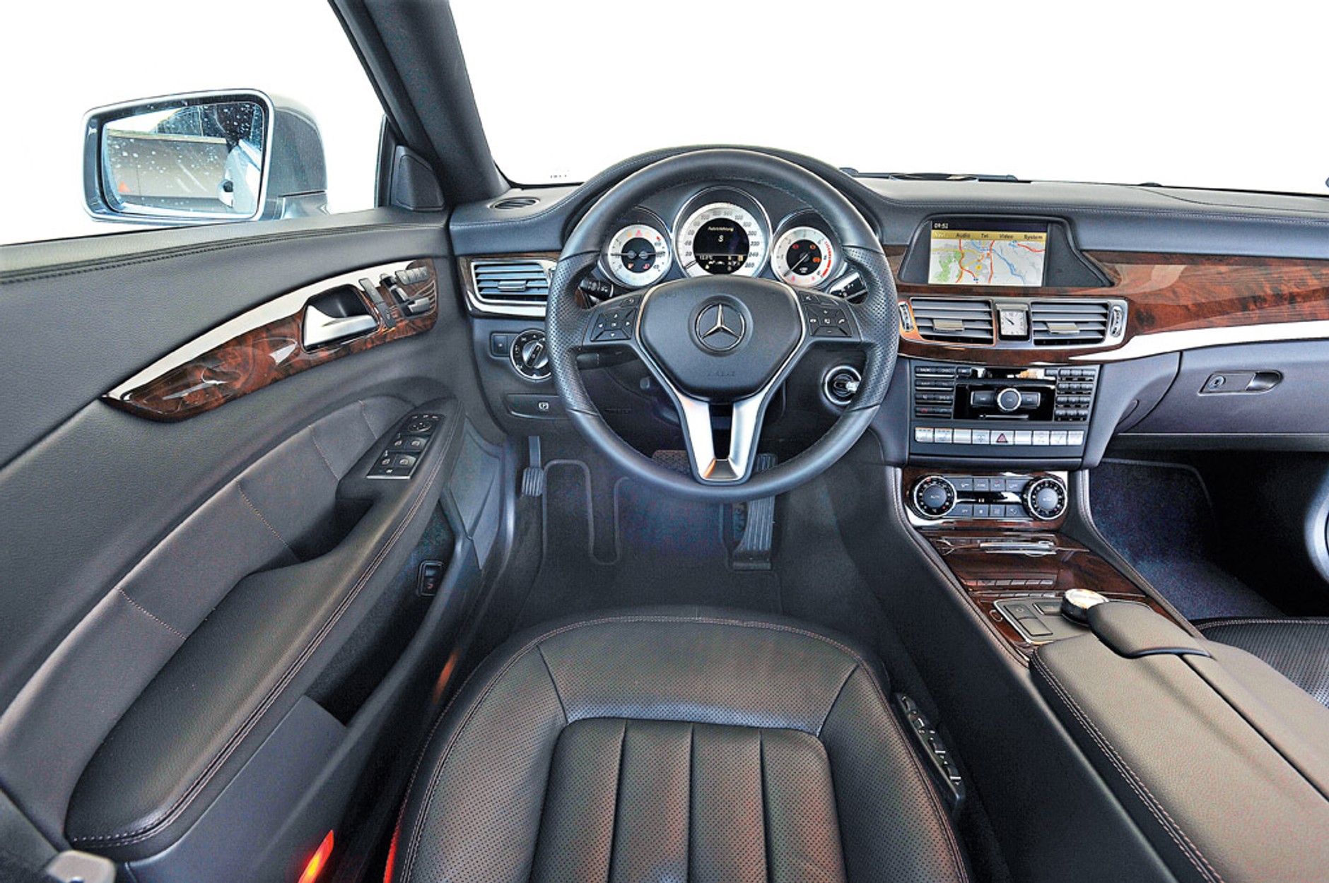 Mercedes CLS 350 CDI: Piękniś ze Stuttgartu