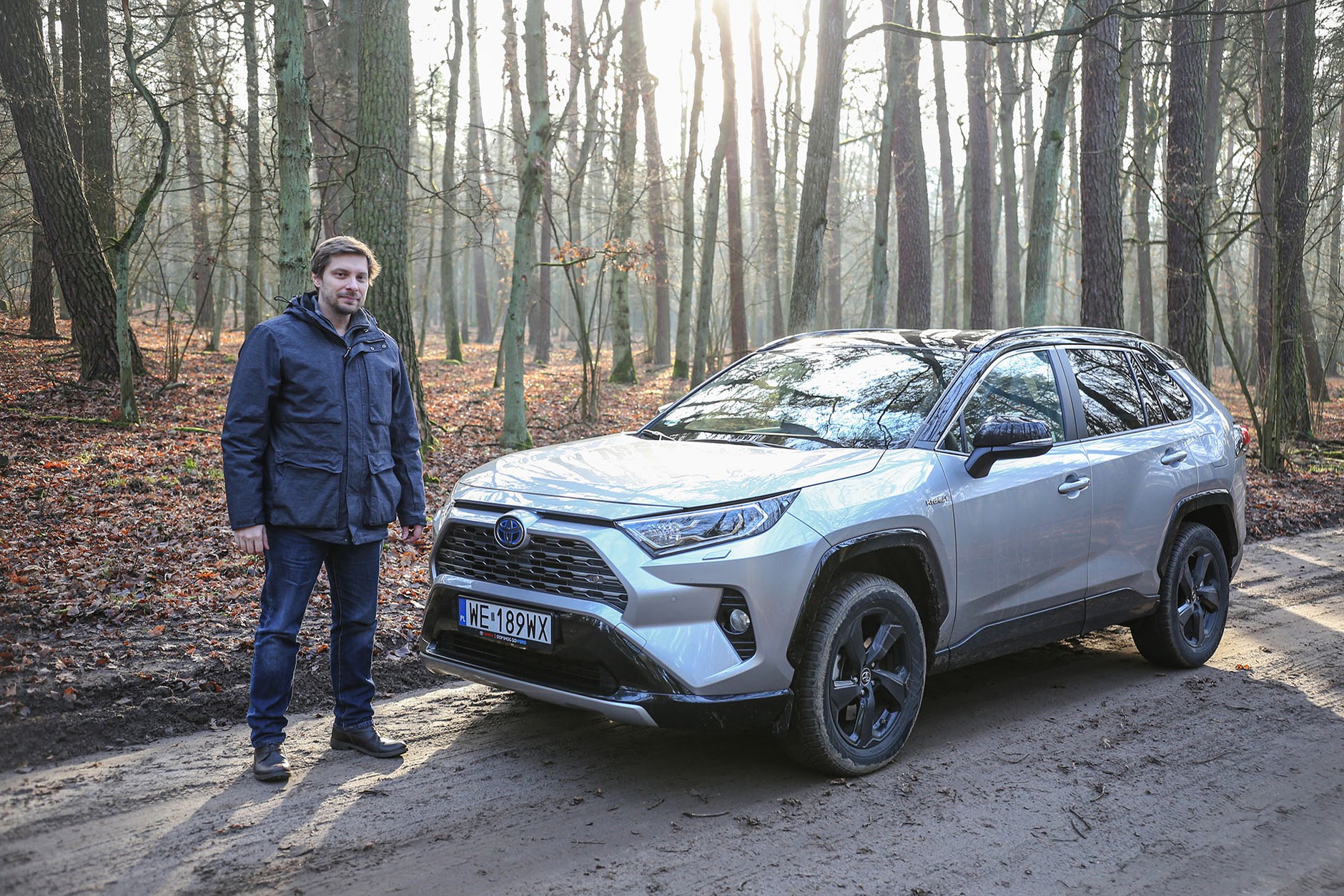Ekstremalny test Toyoty RAV4 – Arkady Fiedler rusza na Przylądek Północny