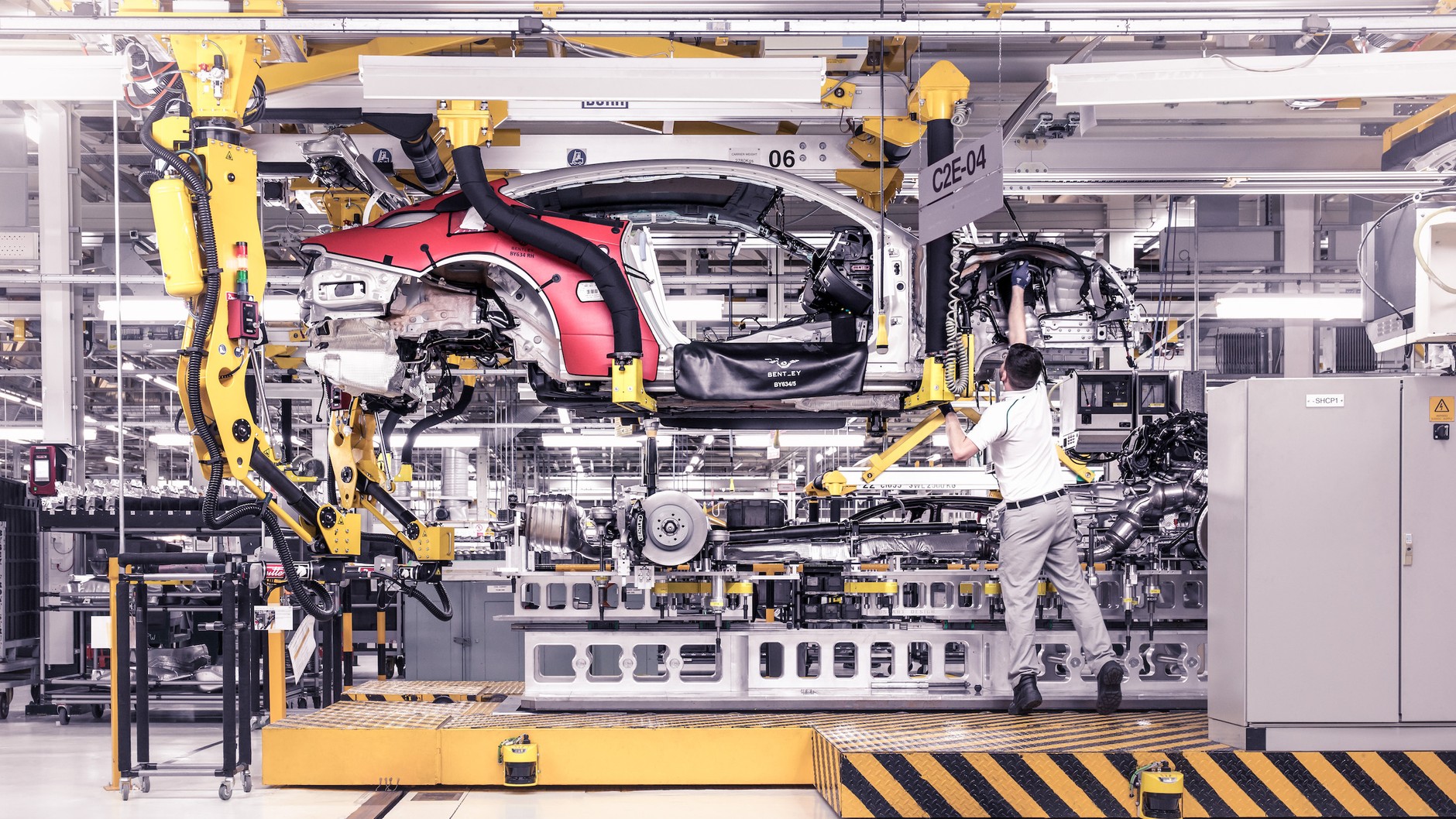 Fabryka Bentleya w Crewe – linia produkcyjna