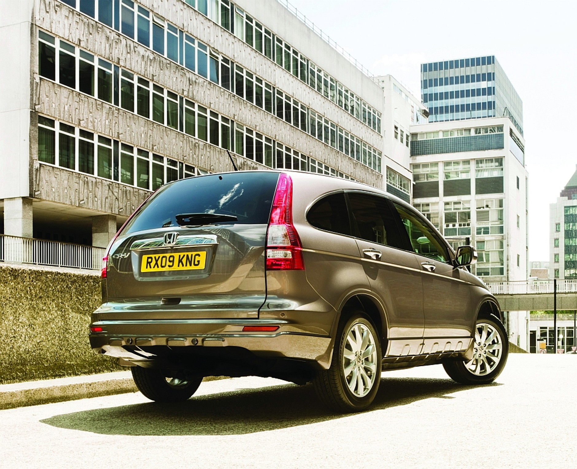 Honda CR-V 2010 - nowy wygląd i automat w dieslu