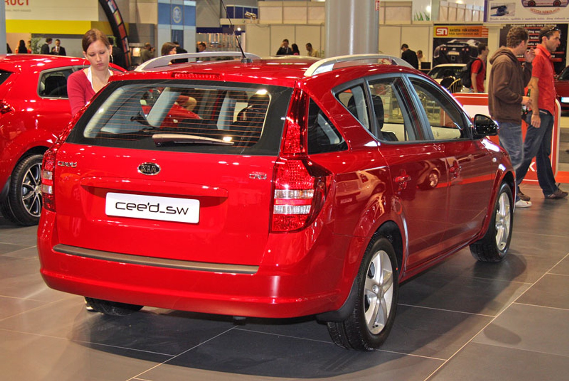 Autosalon Brno 2009: premiery światowe w skromniejszej obsadzie (fotogaleria)