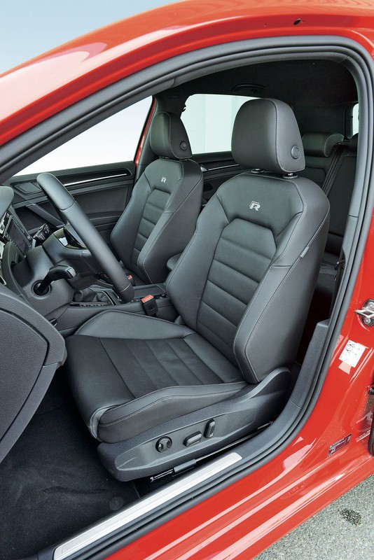 Seat Leon Cupra kontra VW Golf R i BMW M135i