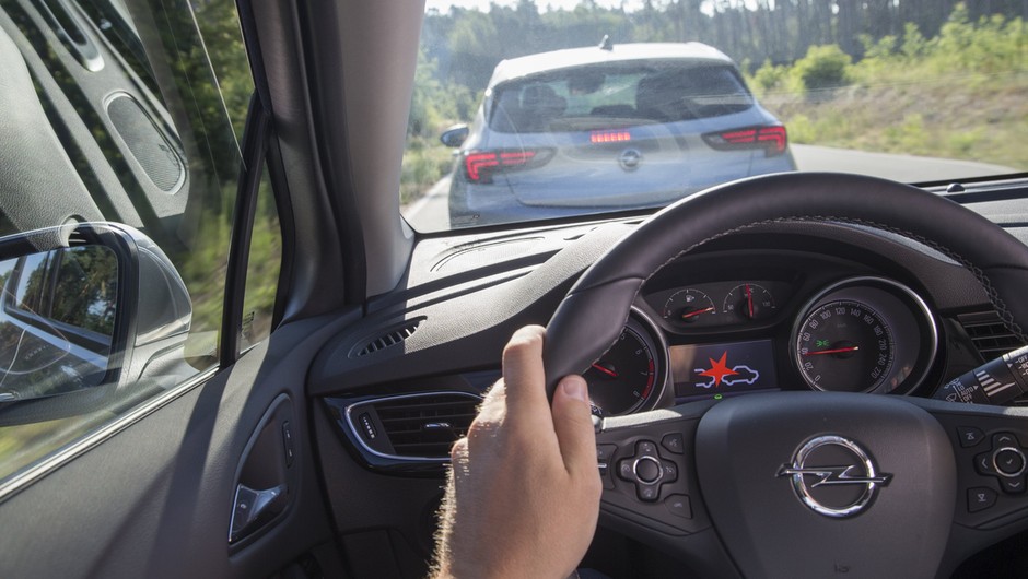 Nowy Opel Astra