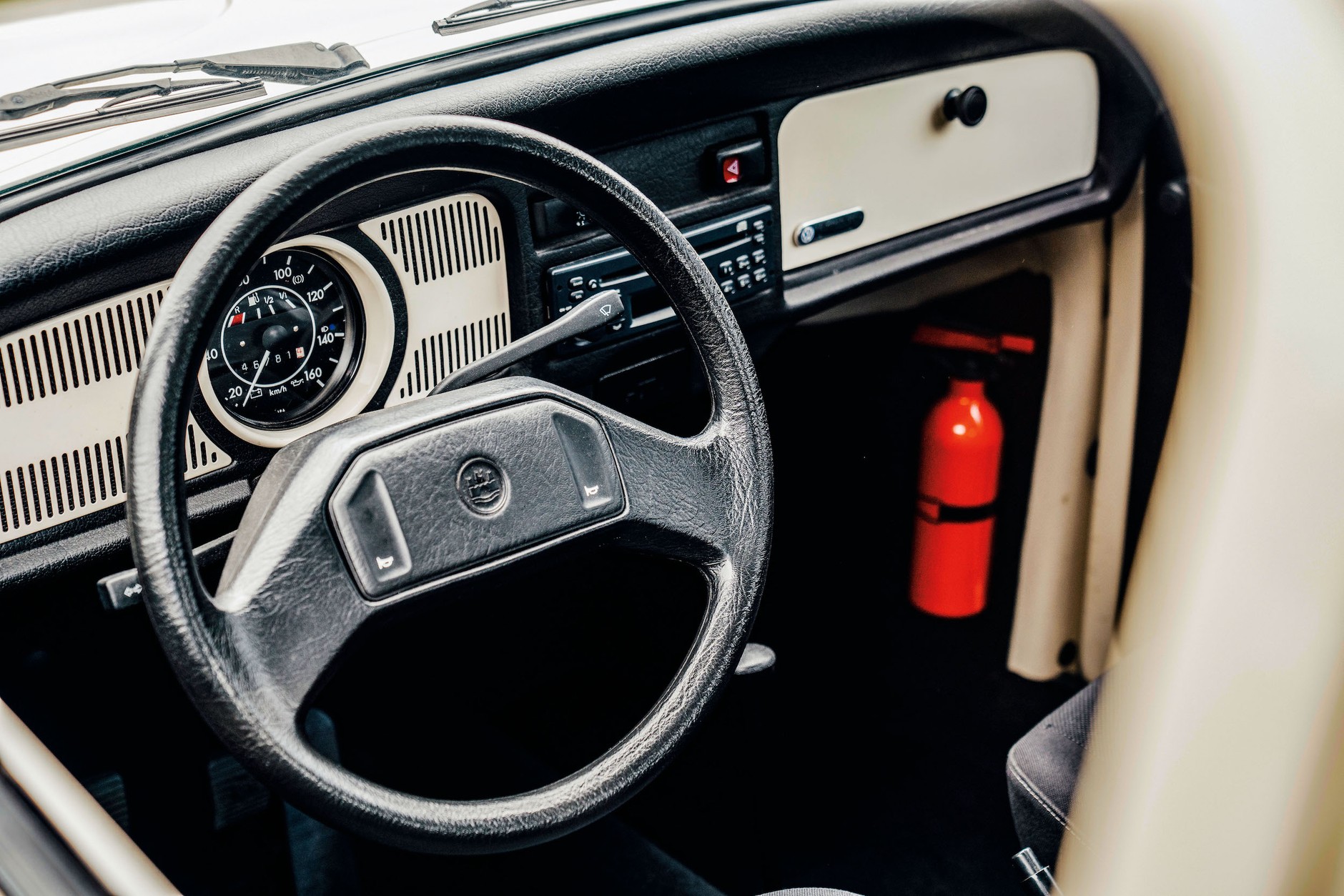 Volkswagen Garbus kontra Porsche 911 GT3 RS