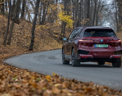 BMW iX