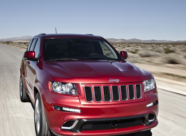 Jeep Grand Cherokee SRT8 w polskich salonach