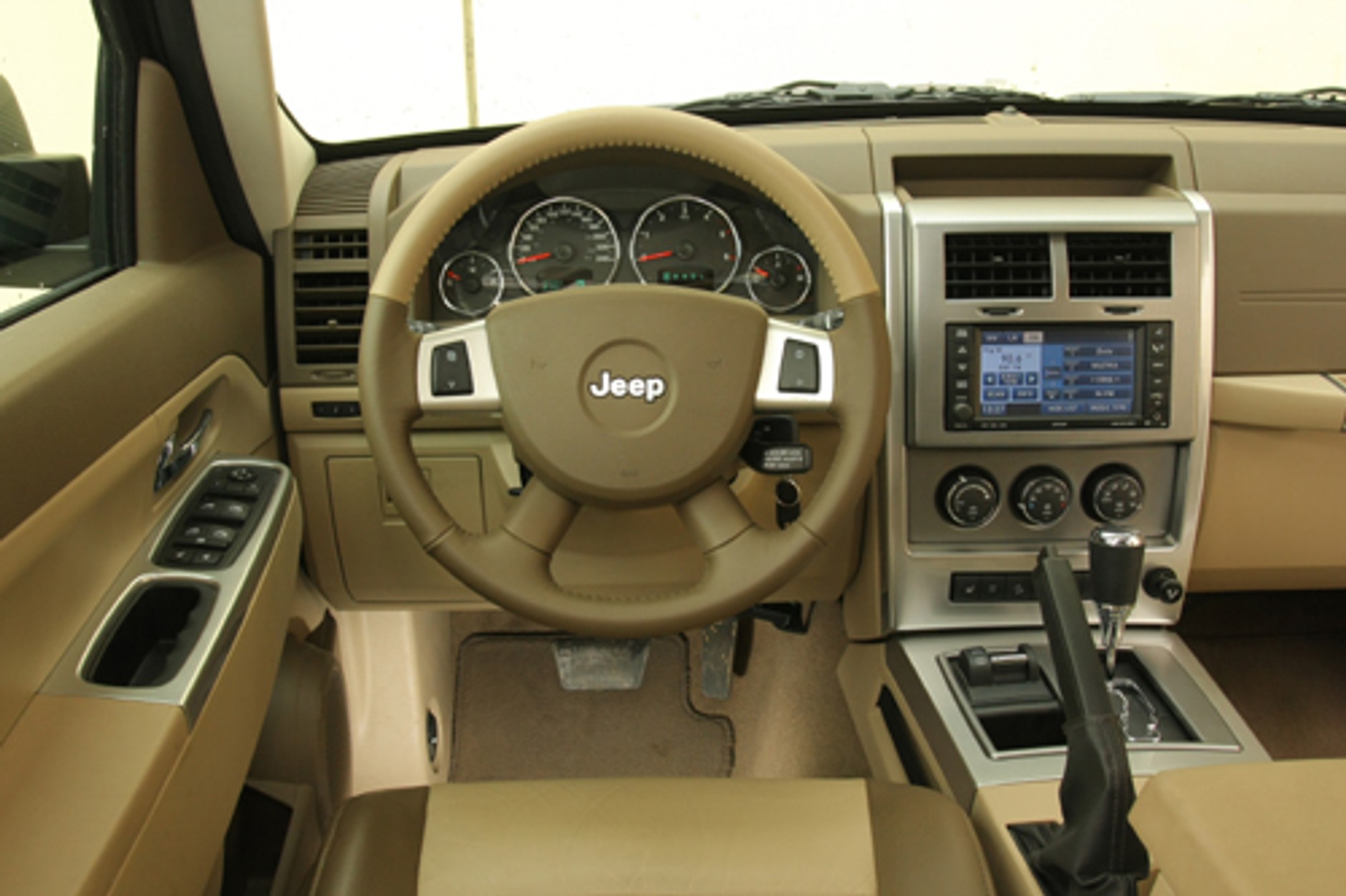 Jeep Cherokee 2.8 CRD LIMITED - Supertwardziel?