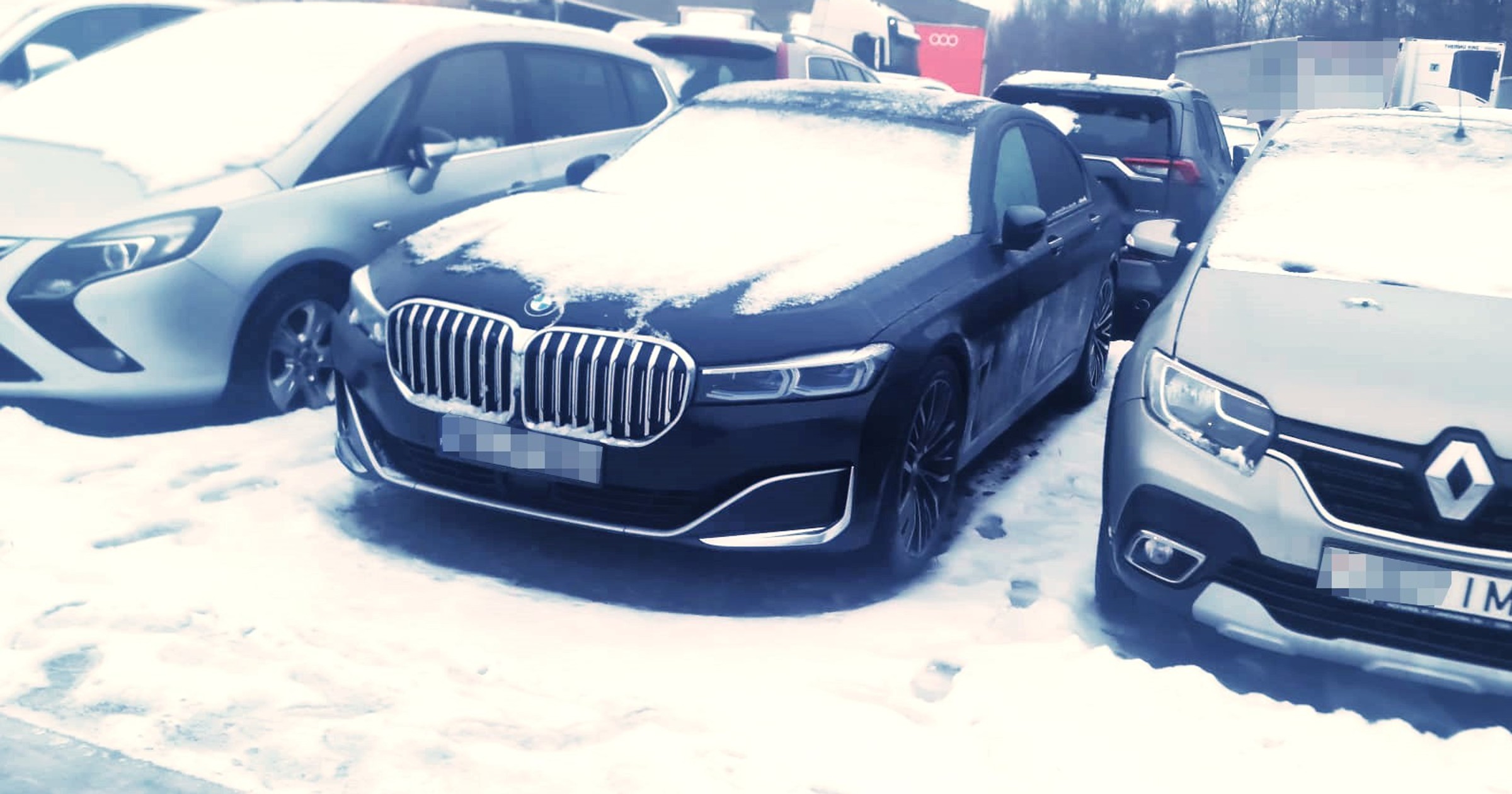 Odzyskane BMW serii 7, które miało trafić z Polski do Rosji