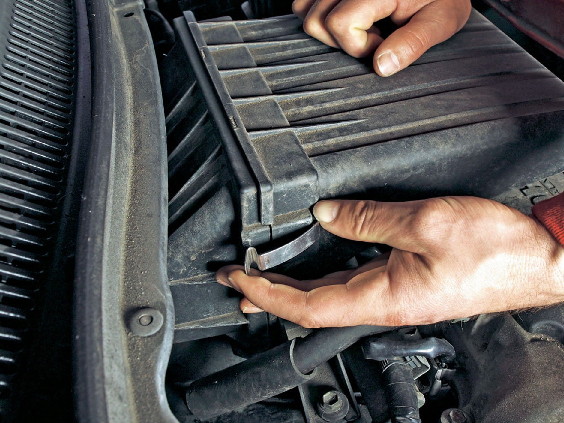 Dzięki nowemy filtrowi powietrza auto pali mniej