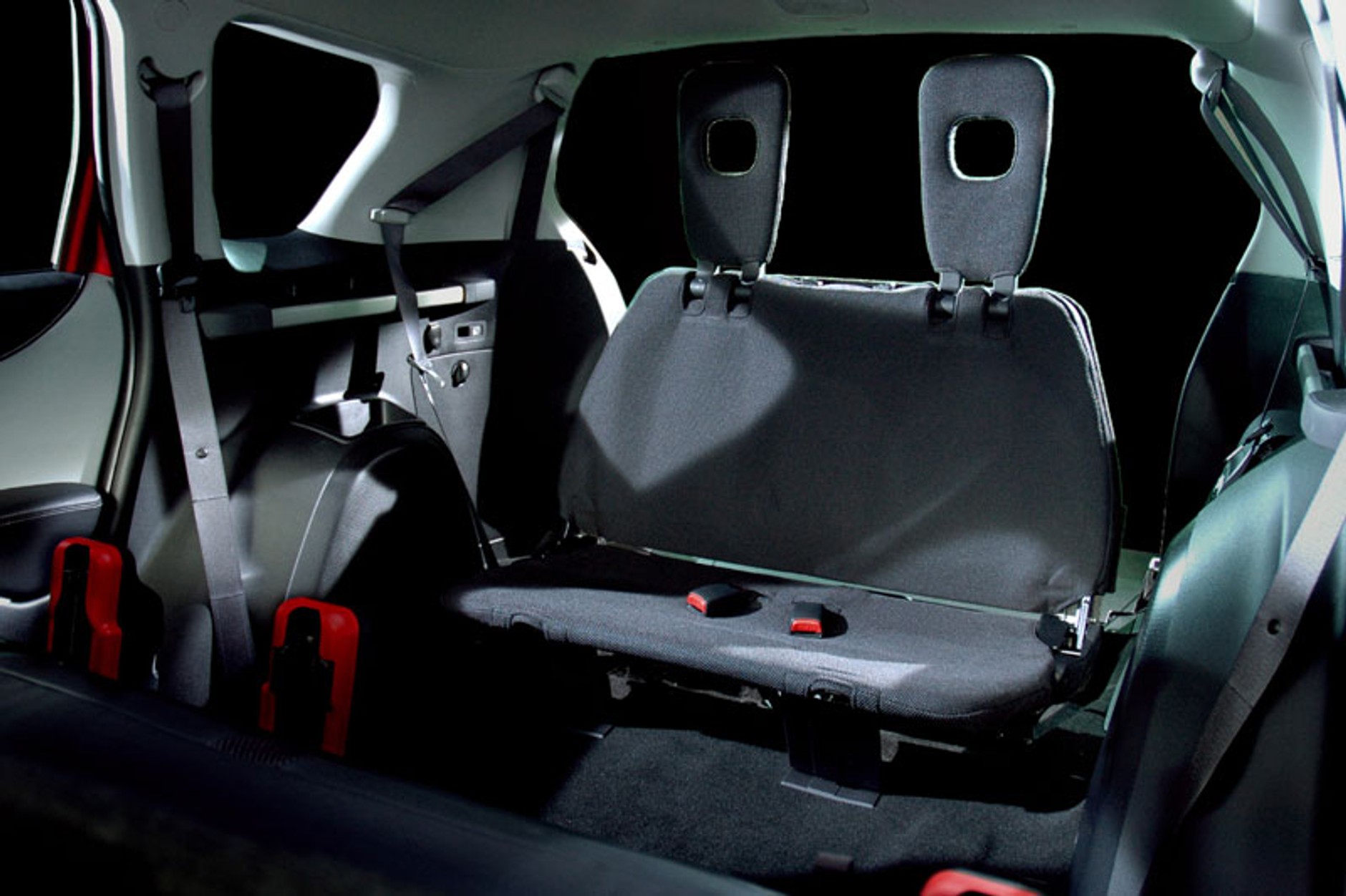 Paryż na żywo: Mitsubishi Outlander