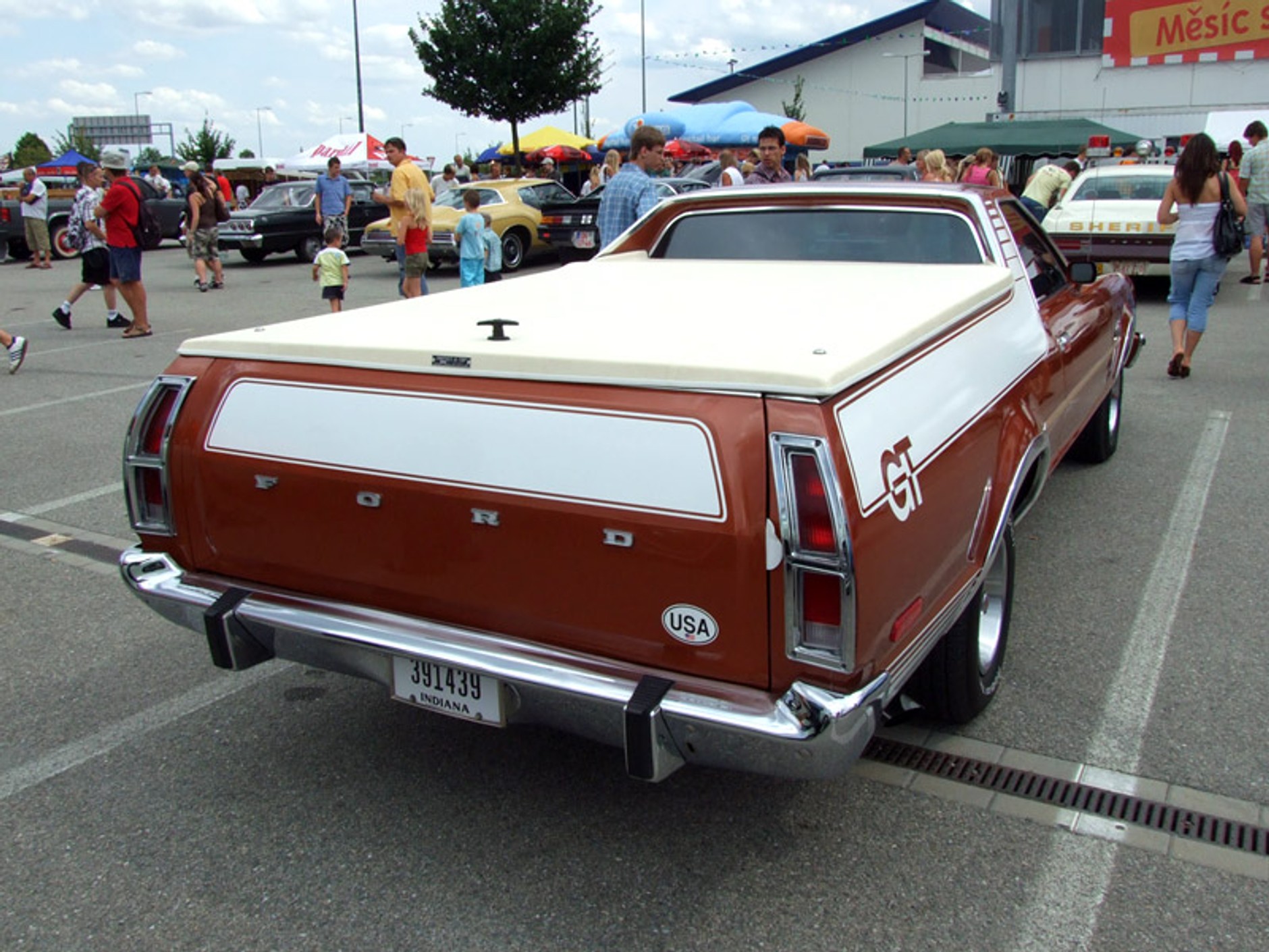 Zlot samochodów amerykańskich w Brnie (fotogaleria)