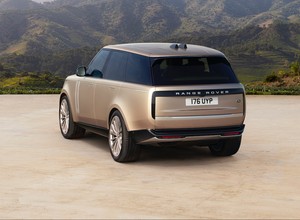Nowy Range Rover na tropie Rolls Royce'a i Bentleya