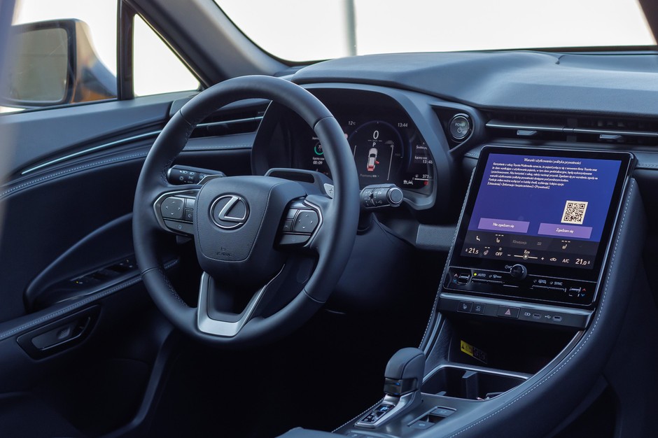 Lexus LBX