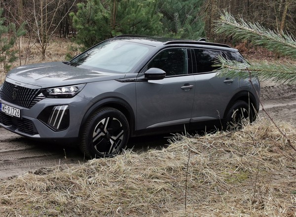 Peugeot 2008 – nieduży crossover z szalonym wnętrzem. To jedno z bardziej specyficznych aut w tym segmencie
