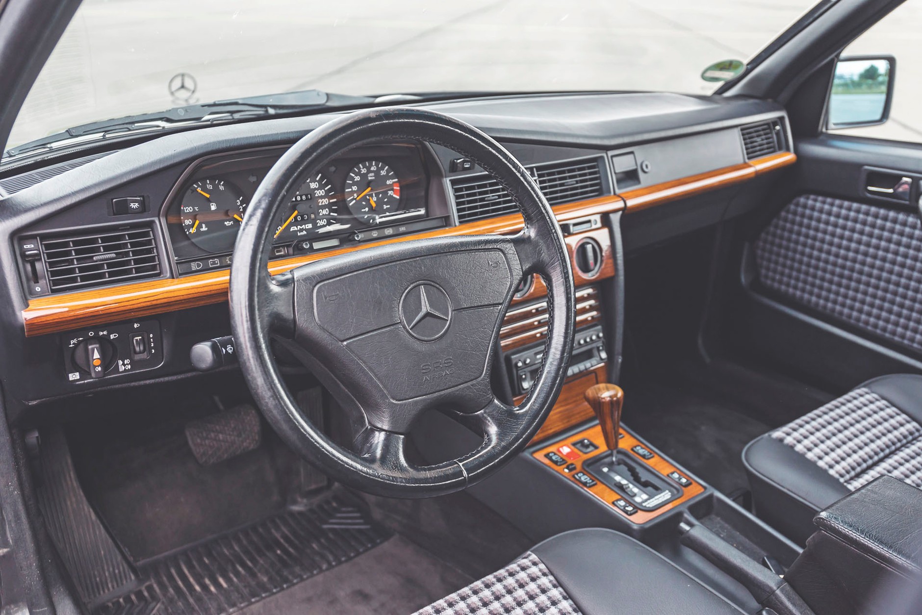 AMG E 3.2 - baby paker