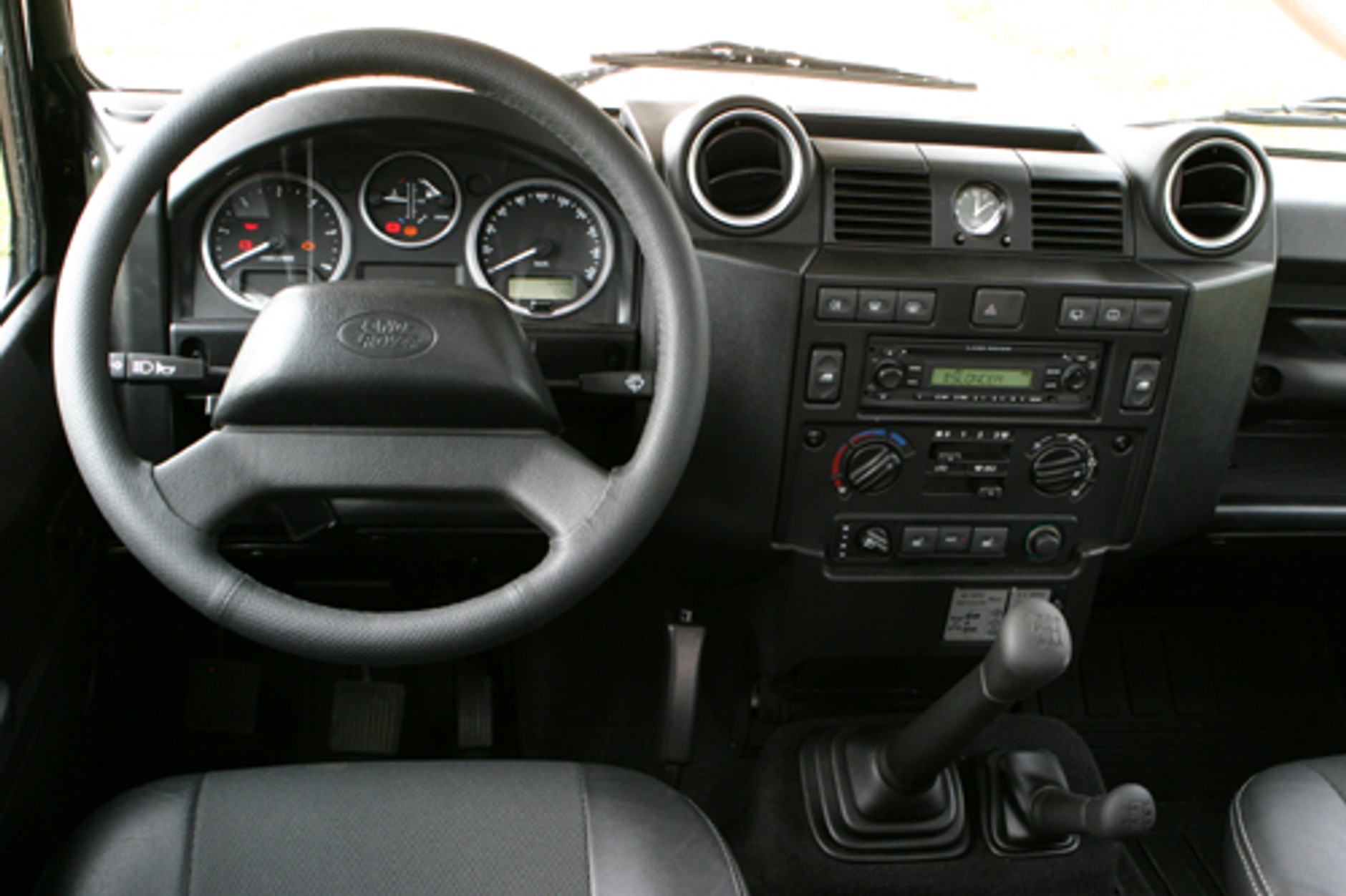 Land Rover Defender - Spec od zadań off-roadowych