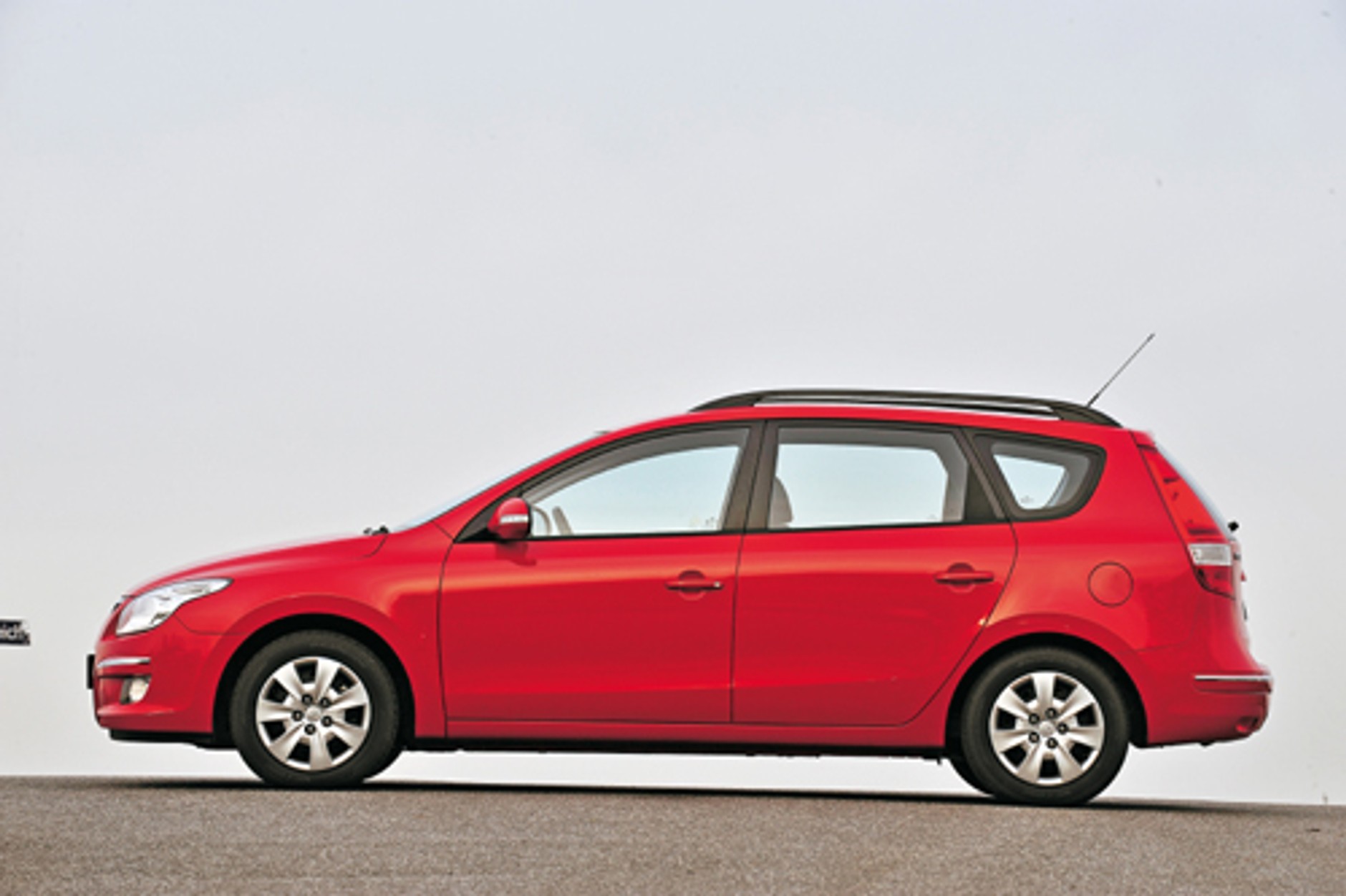 Ford Focus kontra Hyundai i30 CW, Opel Astra, Peugeot 308 SW, Skoda Octavia oraz VW Golf V - Test porównawczy kompaktowych kombi. Sprawdzamy które jest najlepsze