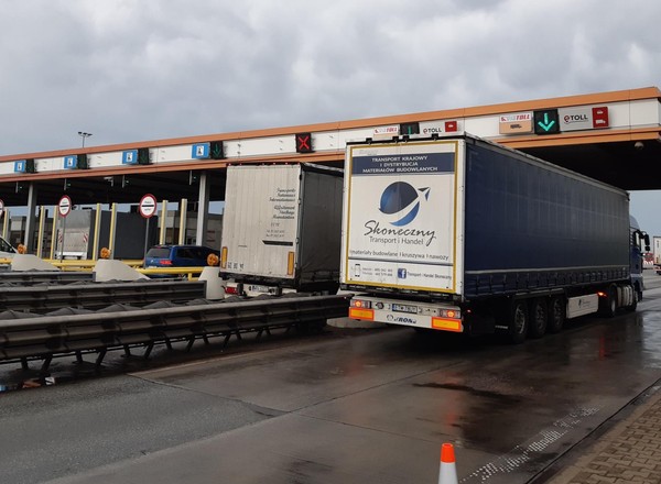e-TOLL zamiast viaTOLL-a. Horror dla setek tysięcy kierowców i właścicieli pojazdów?