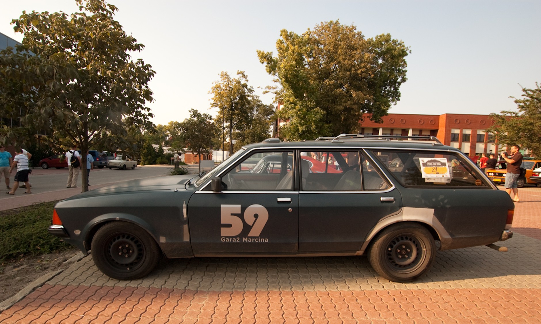 Stare jak Nowe: czyli druga młodość klasycznych aut