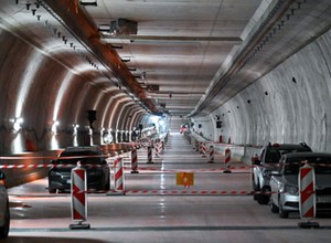 Budowa kluczowego tunelu pod Świną na ukończeniu. "Skończy się udręka kilkugodzinnego oczekiwania"