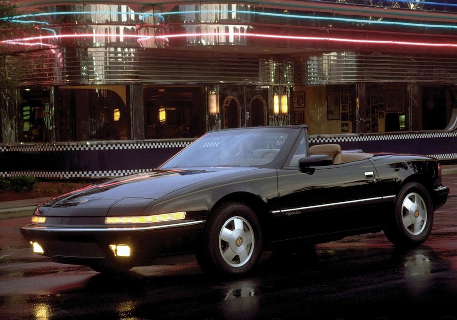 85 lat GM Design