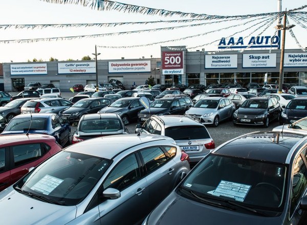 AAA Auto ma zapłacić 72 mln zł kary za wprowadzanie w błąd klientów. Firma wydała oświadczenie
