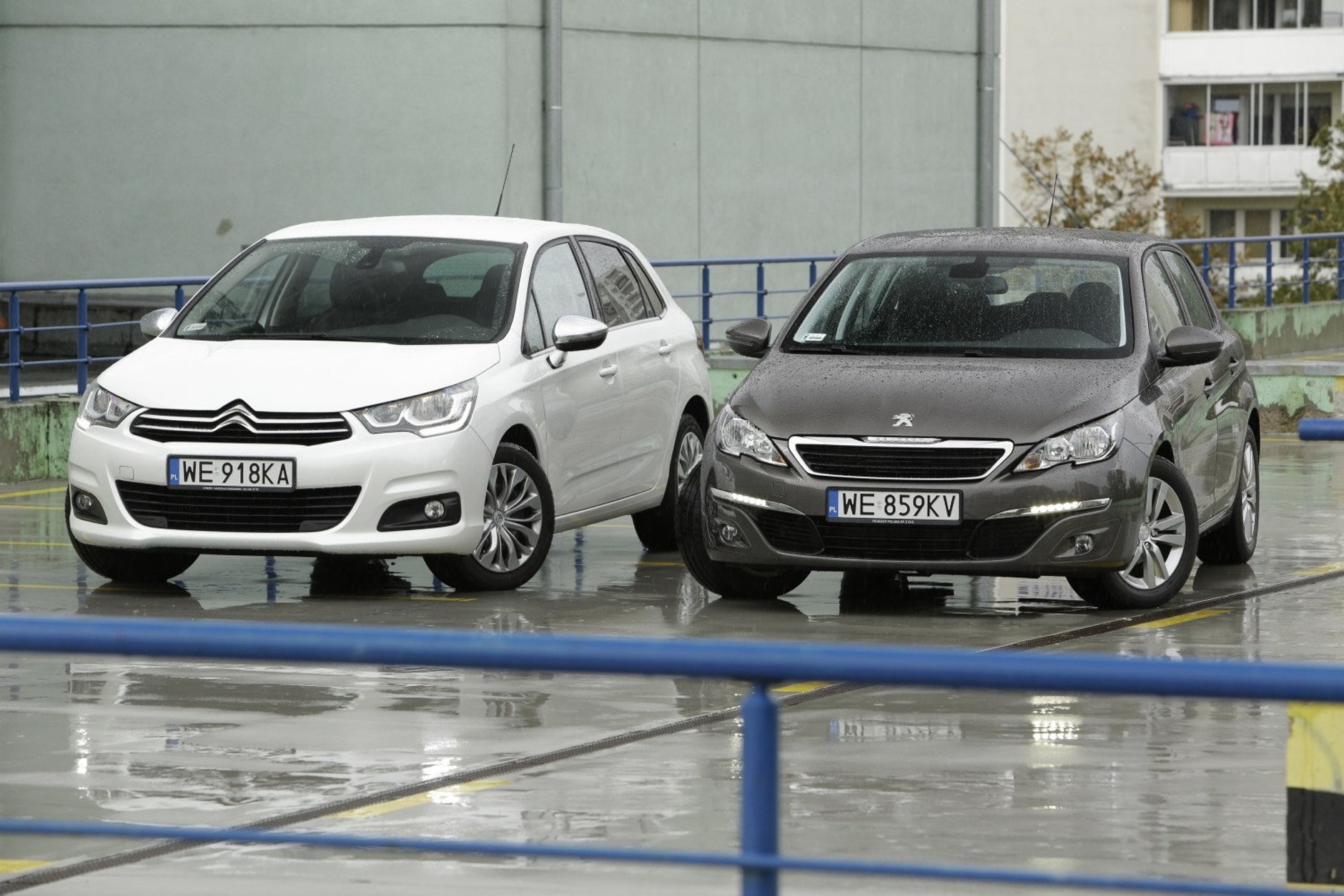 Porównanie - Citroen C4 kontra Peugeot 308 - osiągi, spalanie, dane techniczne