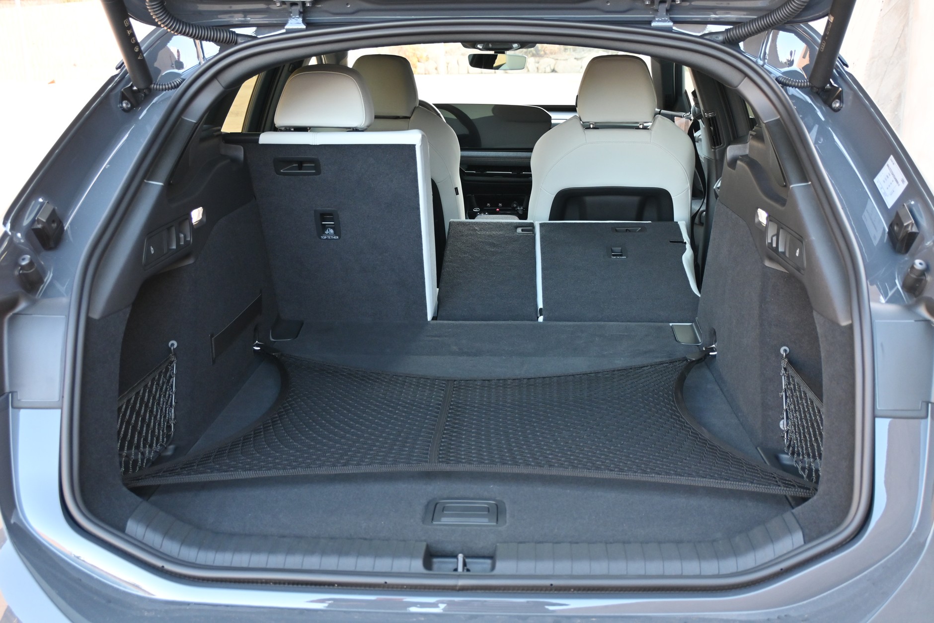 Audi A6 e-tron Avant