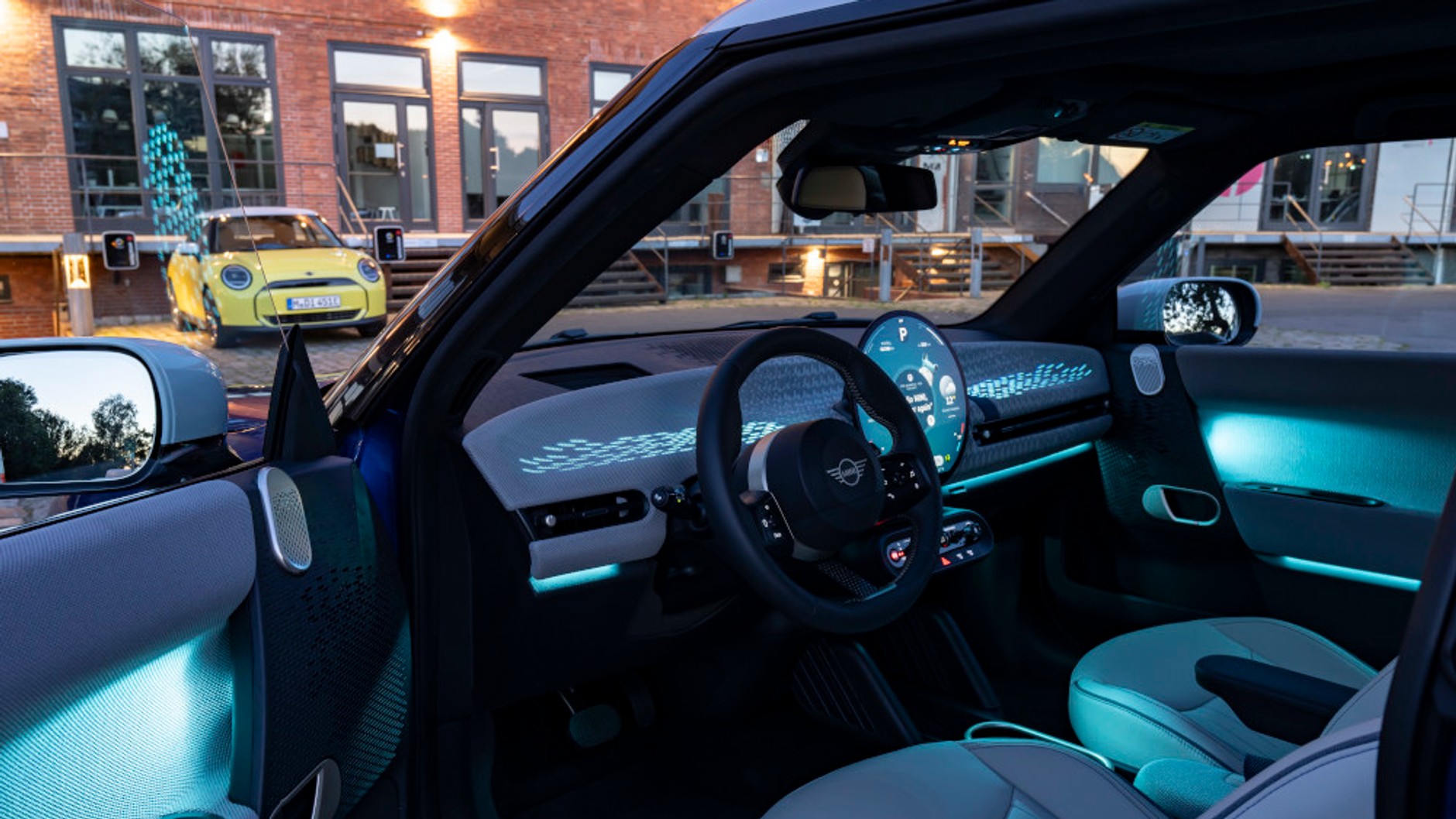 W pełni elektryczne MINI Cooper