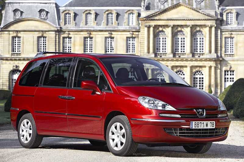 Nowy Peugeot 807: przyjemność na najwyższym poziomie