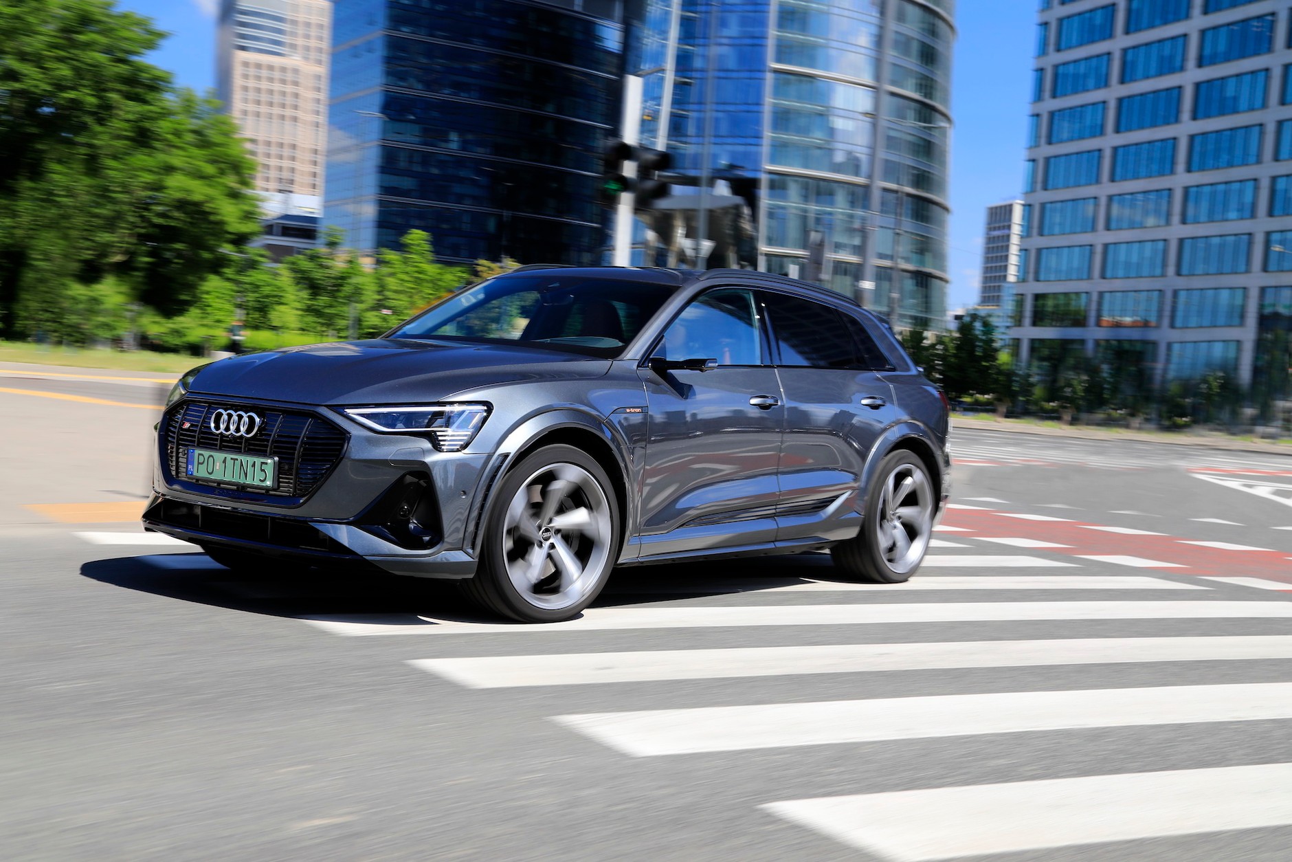 Audi e-tron S (2021)