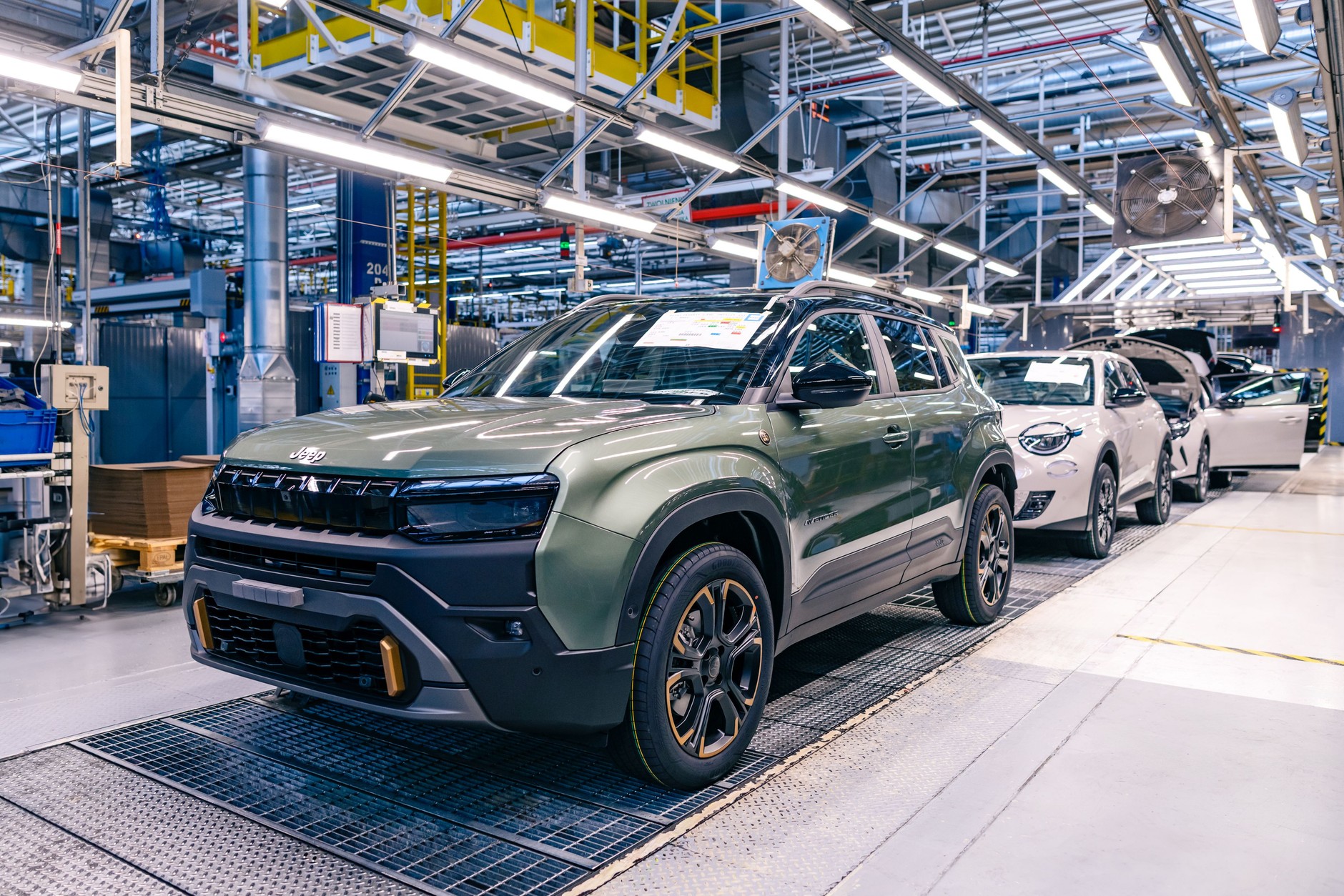 Nowy Jeep Avenger 2026. Produkcja w Tychach idzie pełną parą